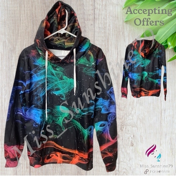 Tops - Boutique - Sz S - Quality well designed HOODIE soft inside